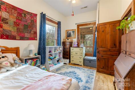 20 Meeks Road Black Mountain NC 28711