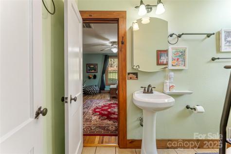 20 Meeks Road Black Mountain NC 28711