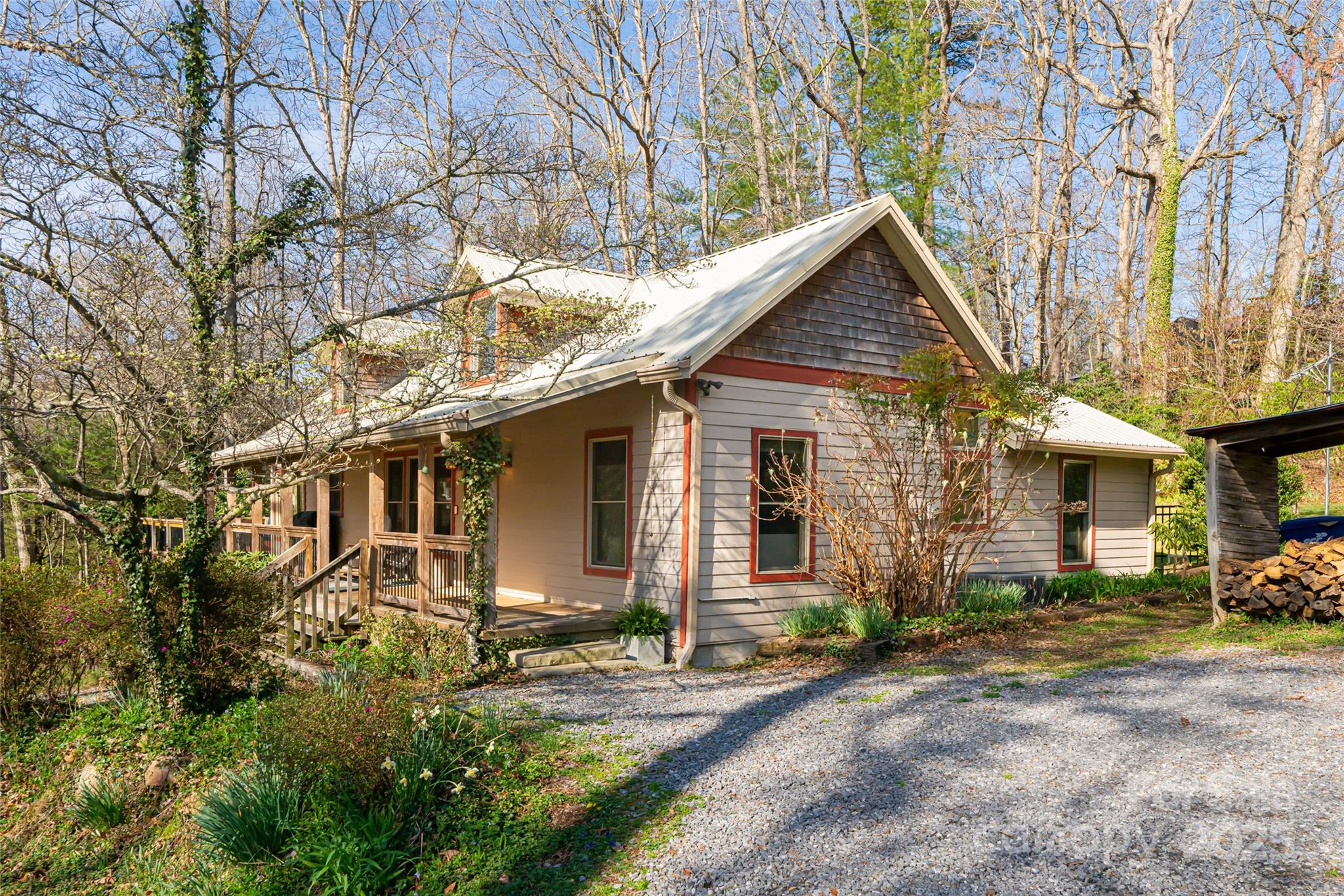 20 Meeks Road Black Mountain NC 28711