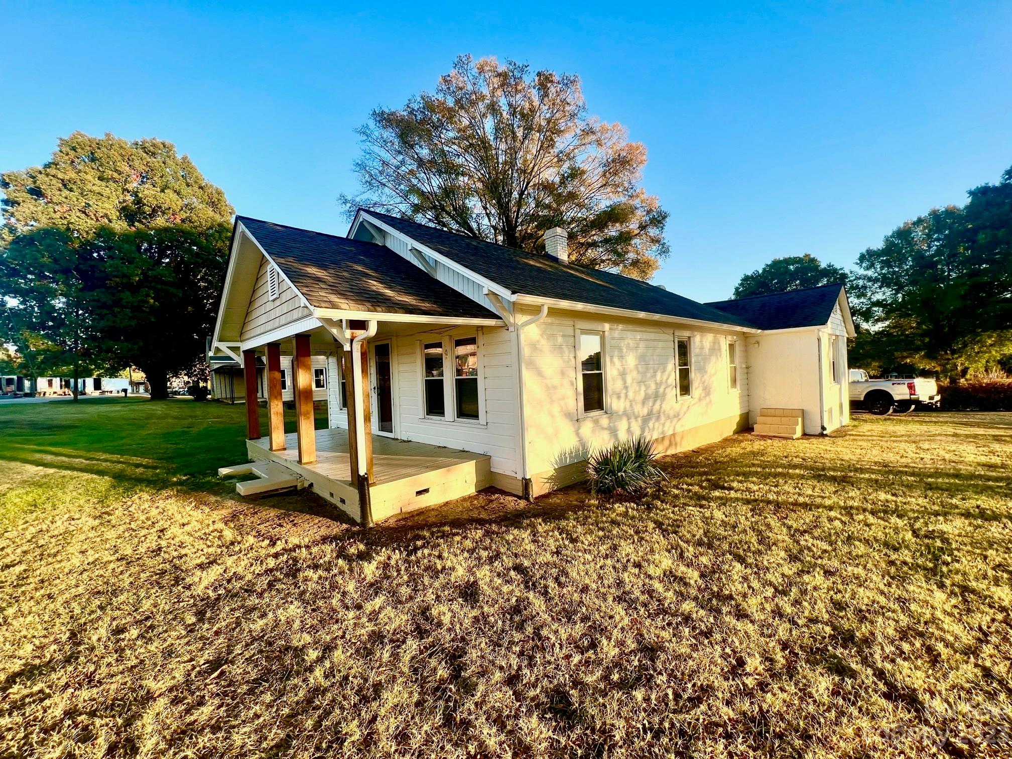 610 E Main Avenue Taylorsville NC 28681