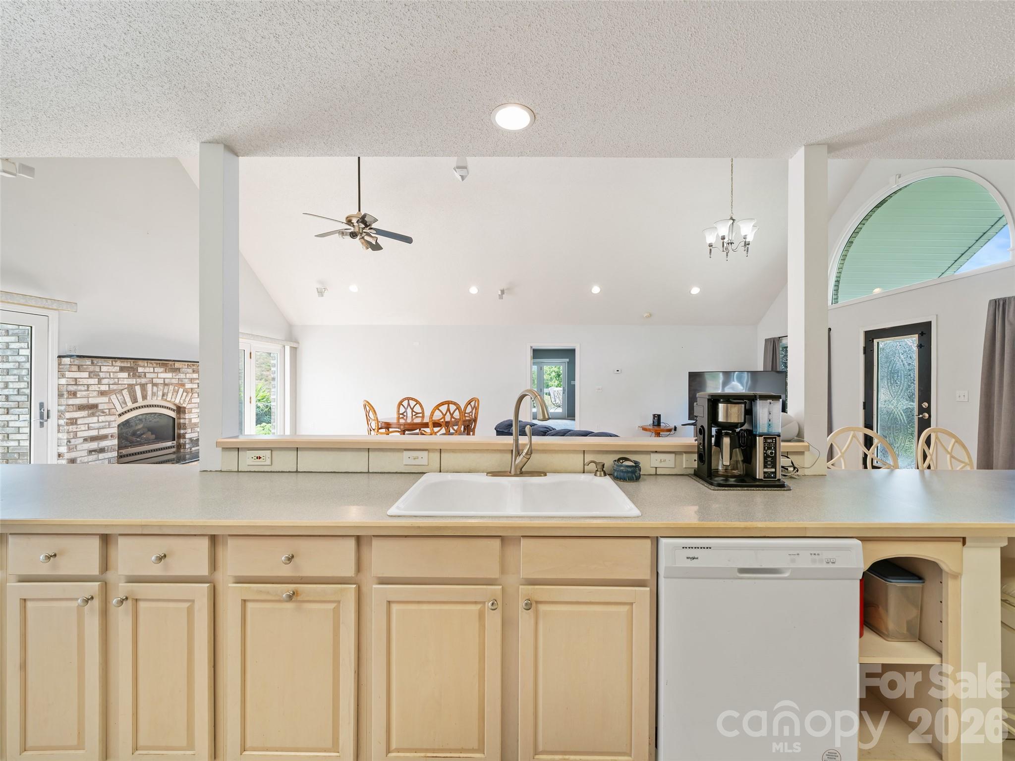124 W Dogwood Circle Burnsville NC 28714