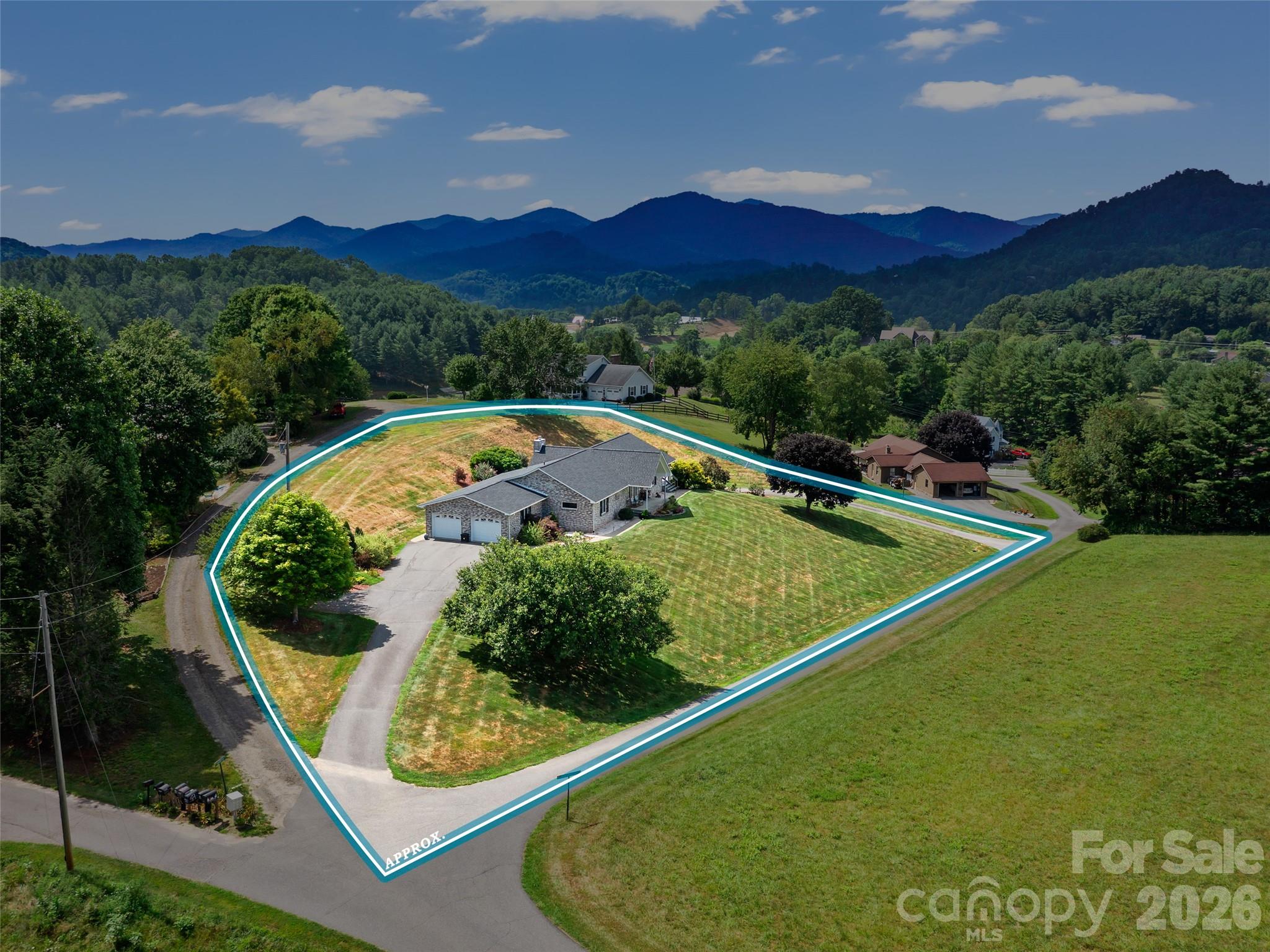 124 W Dogwood Circle Burnsville NC 28714
