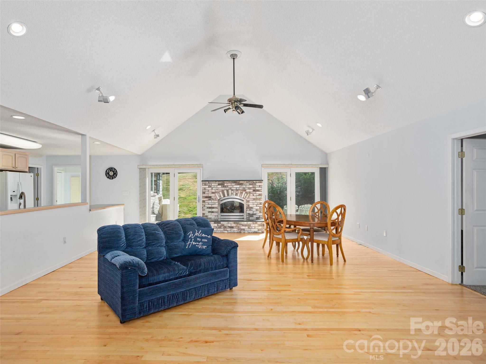 124 W Dogwood Circle Burnsville NC 28714