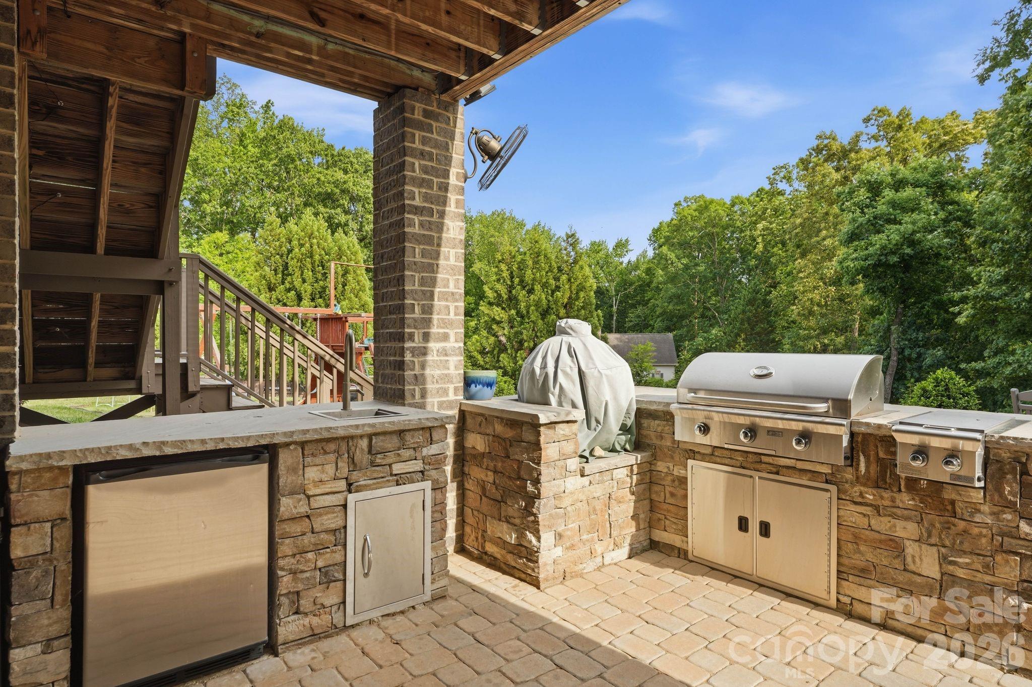 2256 Rock Creek Drive Charlotte NC 28226