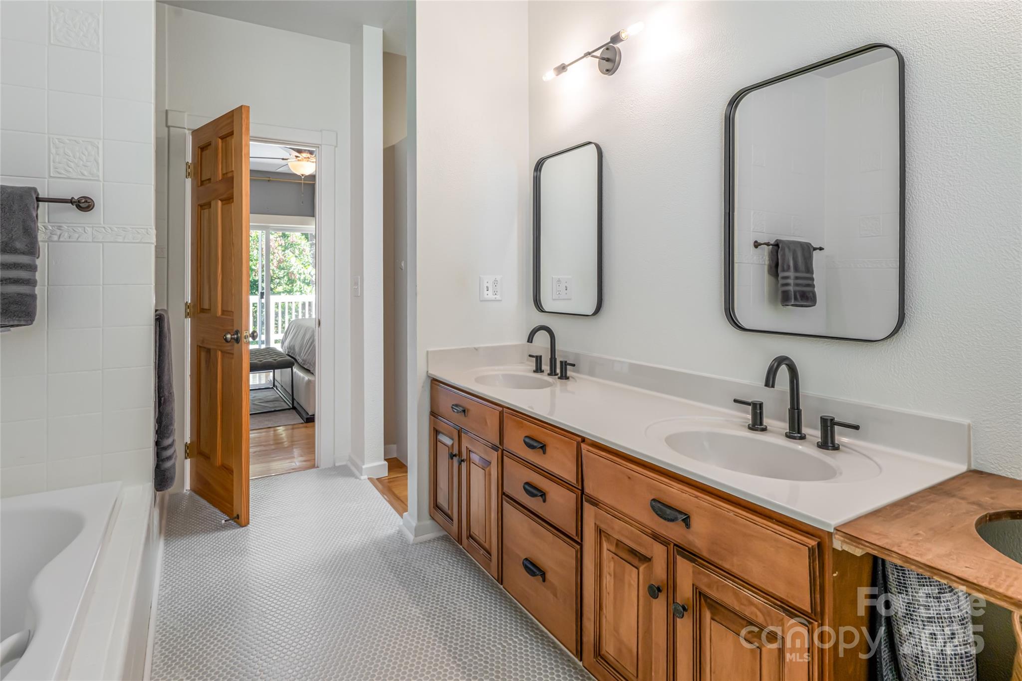 80 Boone Trail Weaverville NC 28787