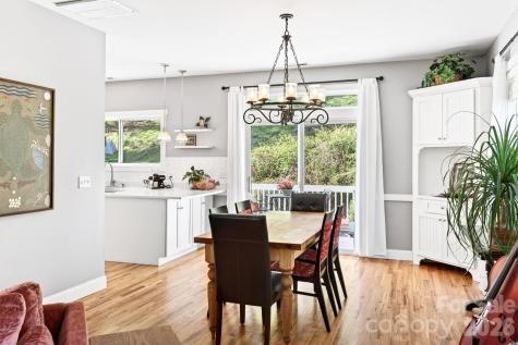 26 Macdougall Lane Weaverville NC 28787