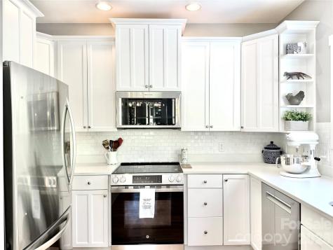 26 Macdougall Lane Weaverville NC 28787