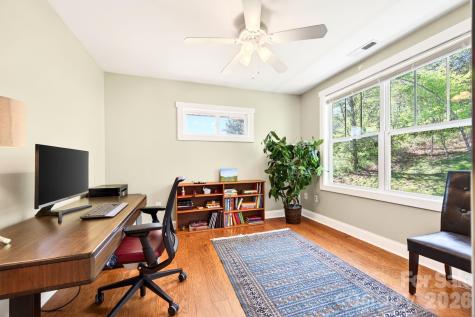 26 Macdougall Lane Weaverville NC 28787