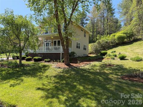 26 Macdougall Lane Weaverville NC 28787