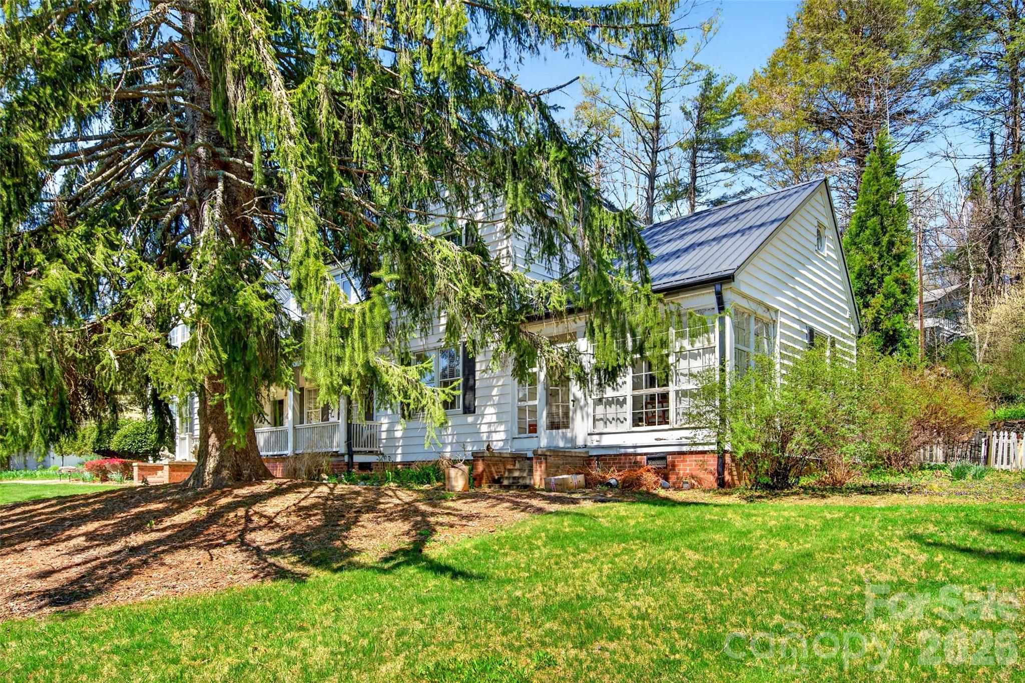 60 Henry Lane Spruce Pine NC 28777