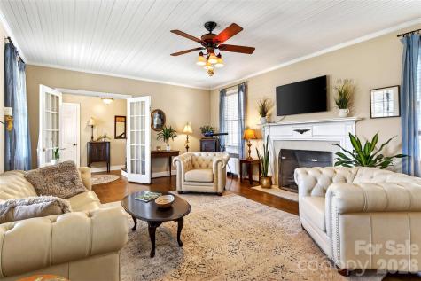60 Henry Lane Spruce Pine NC 28777