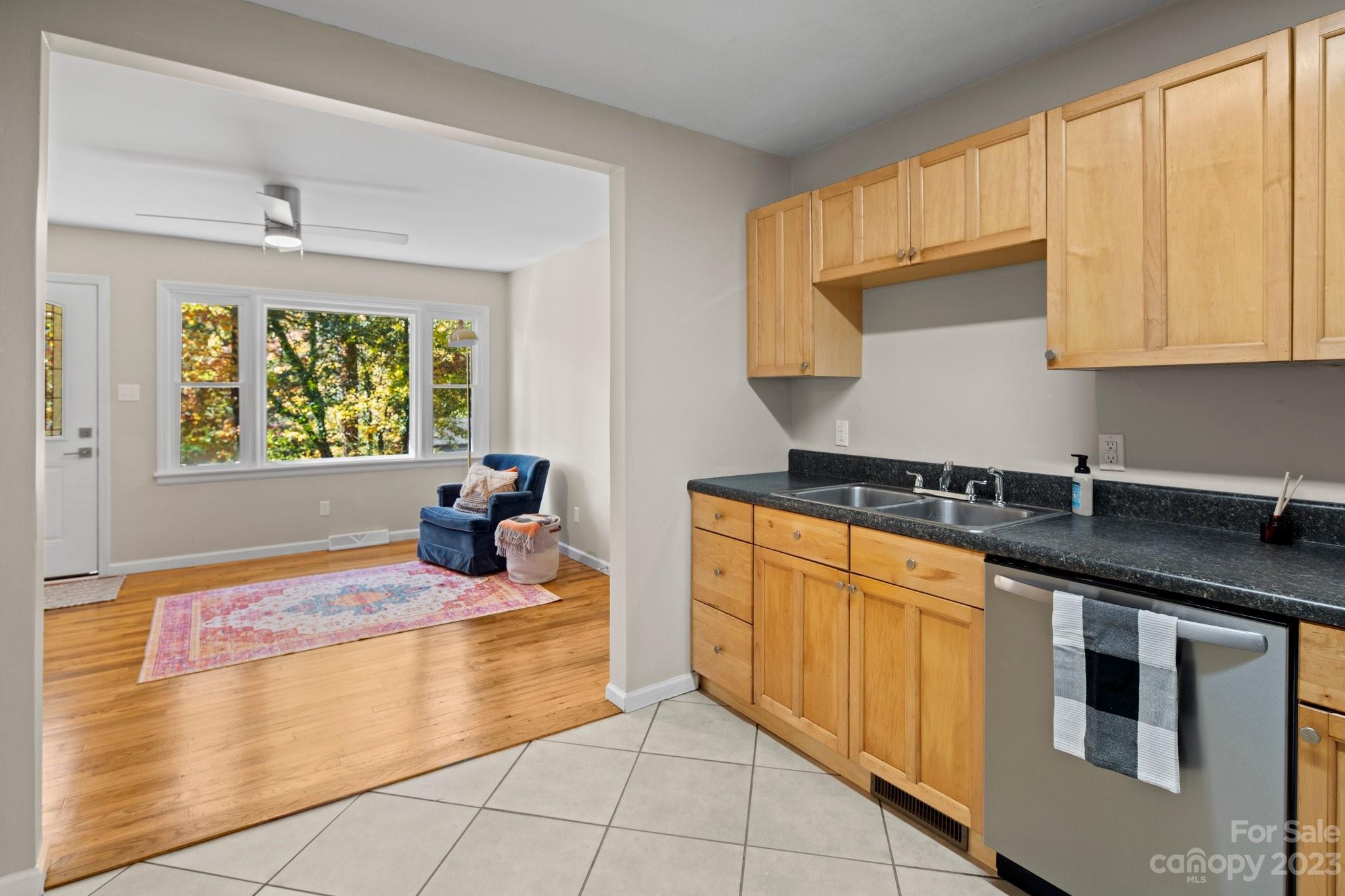 12 Rosemary Road Asheville NC 28806