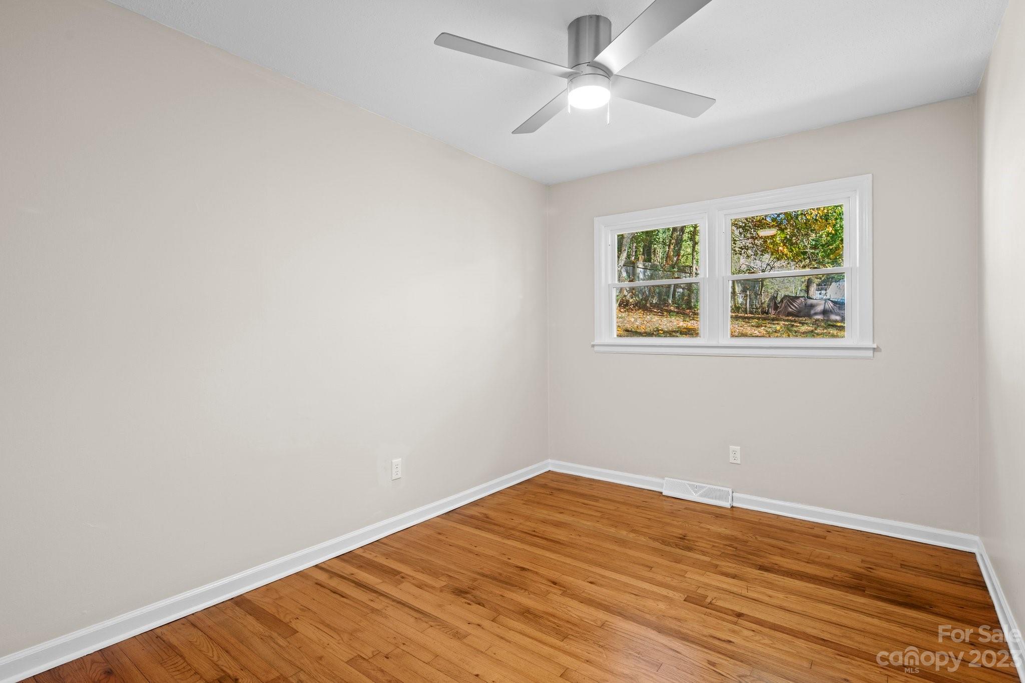 12 Rosemary Road Asheville NC 28806