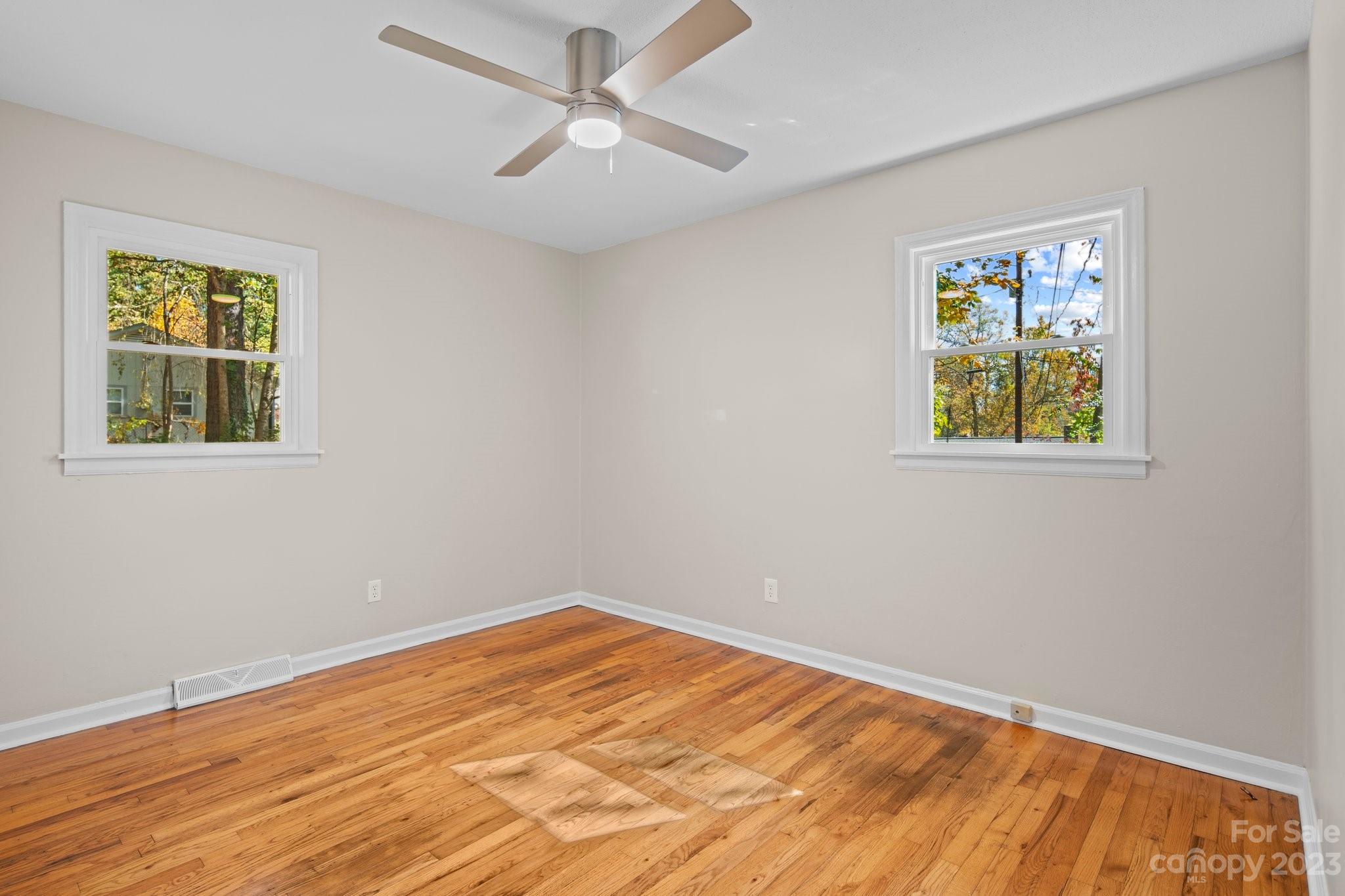 12 Rosemary Road Asheville NC 28806