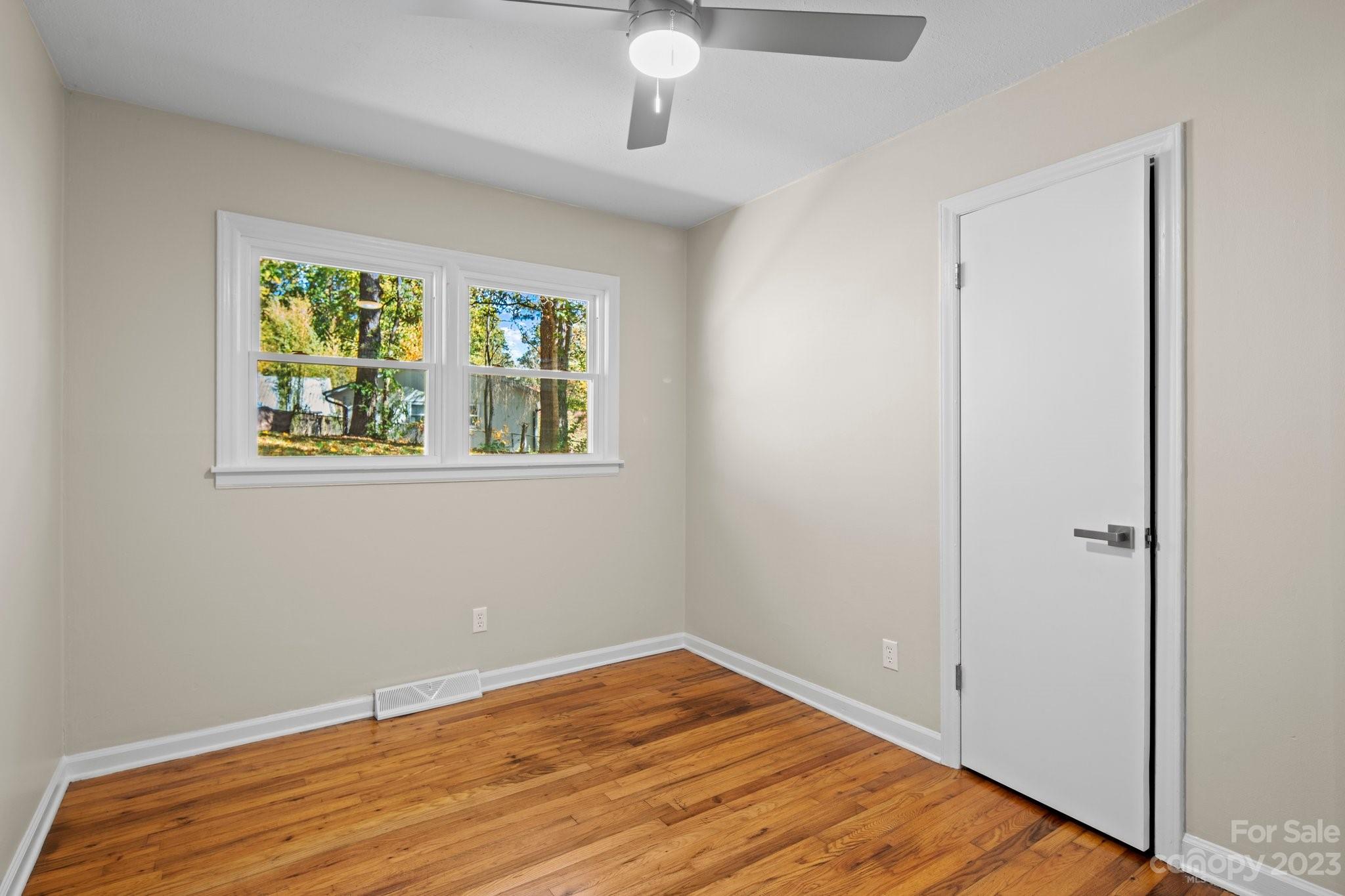 12 Rosemary Road Asheville NC 28806