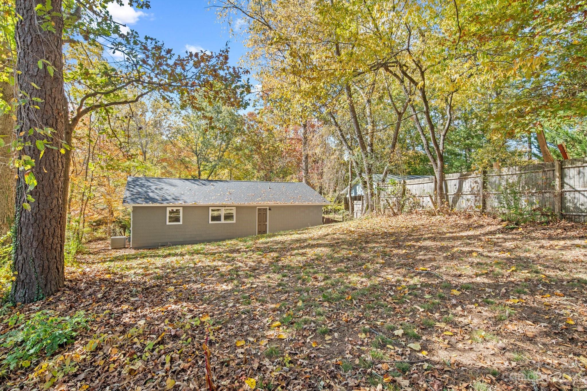 12 Rosemary Road Asheville NC 28806