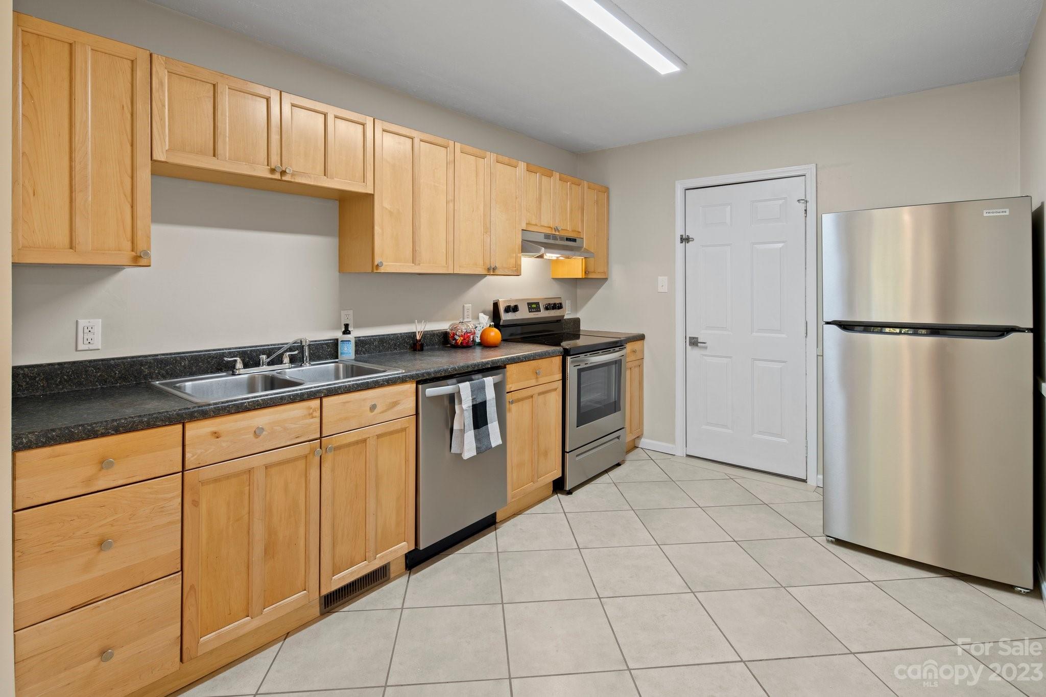12 Rosemary Road Asheville NC 28806