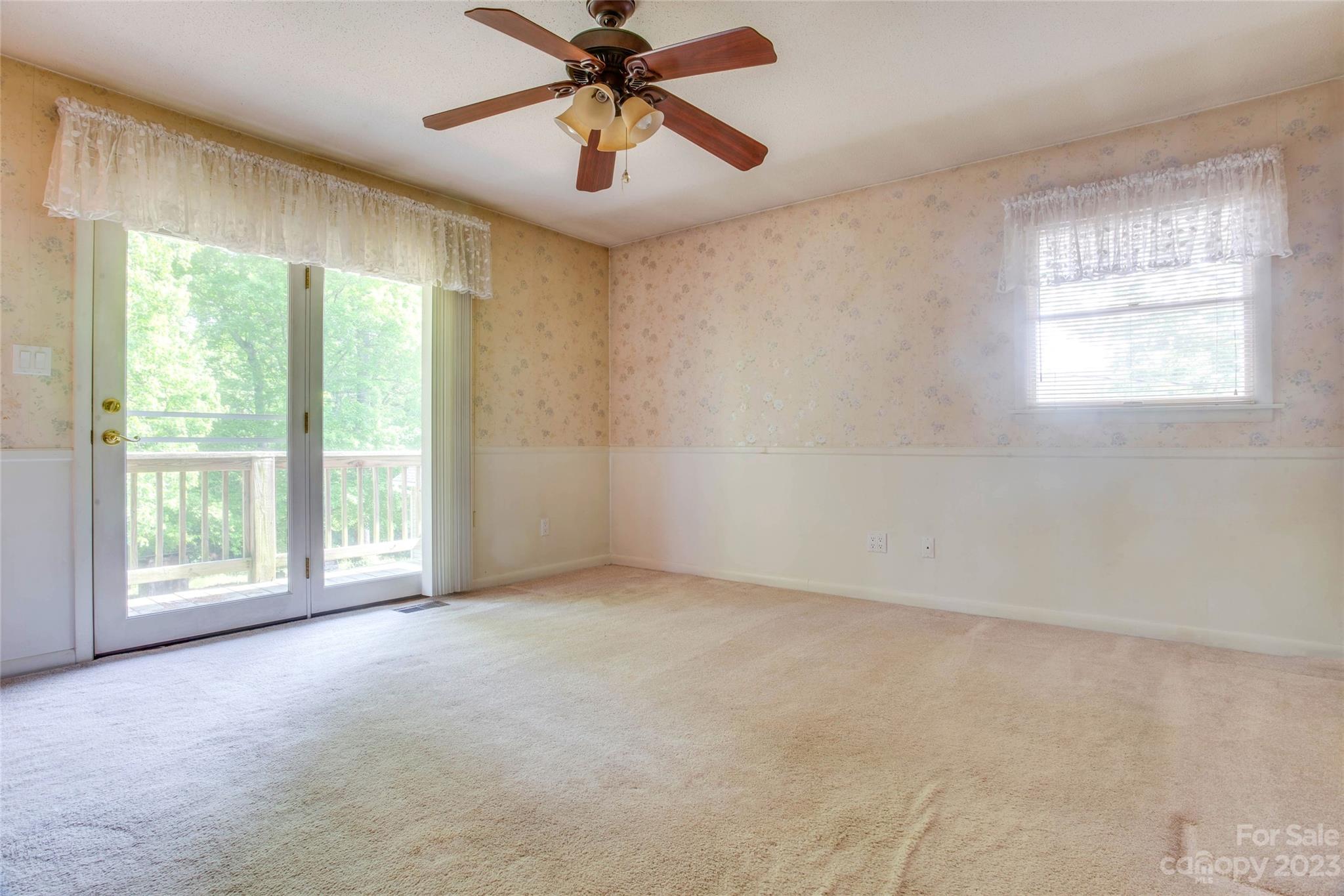 75 Golddigger Drive Candler NC 28715