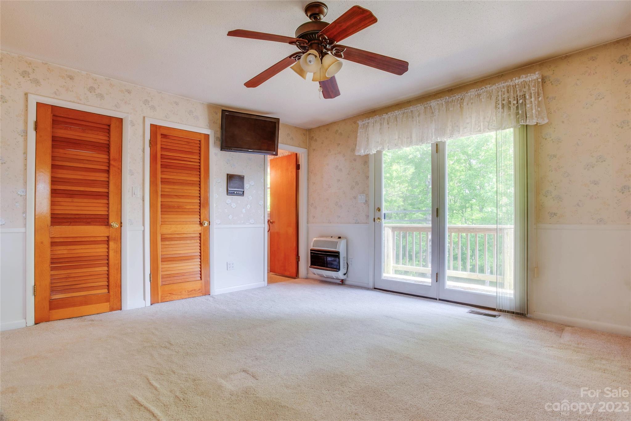75 Golddigger Drive Candler NC 28715