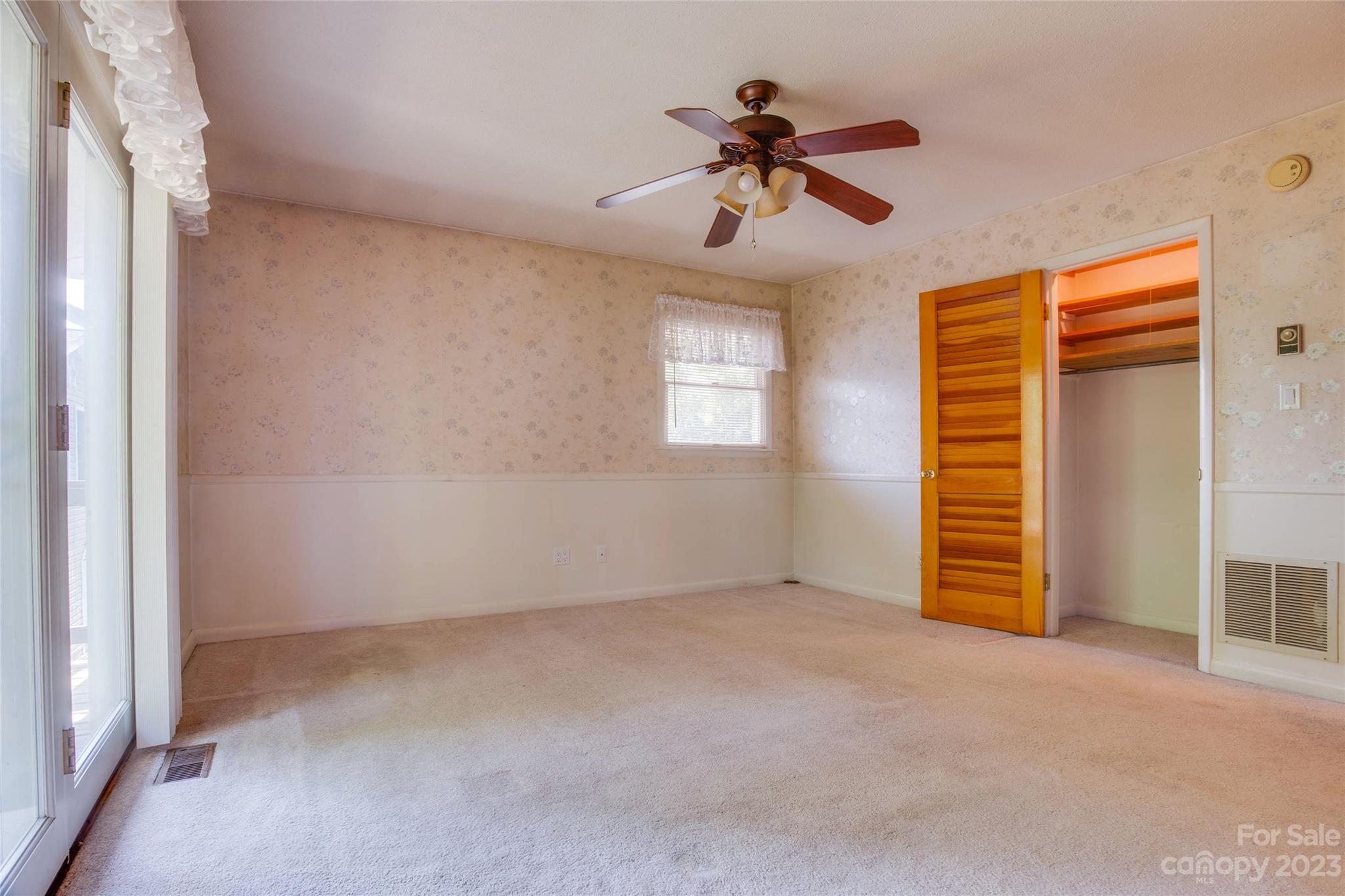 75 Golddigger Drive Candler NC 28715
