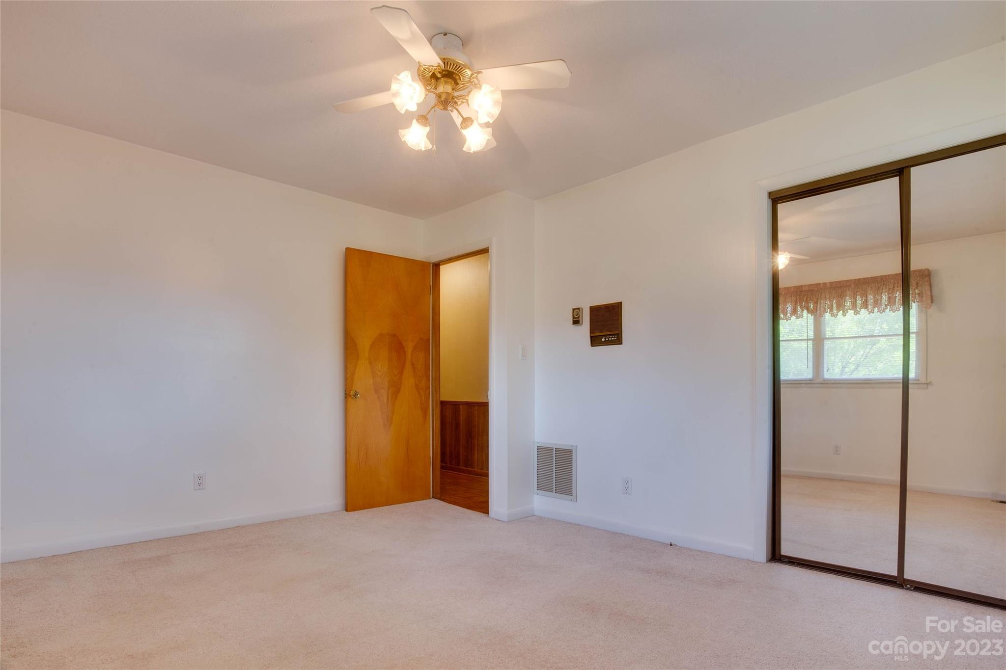 75 Golddigger Drive Candler NC 28715