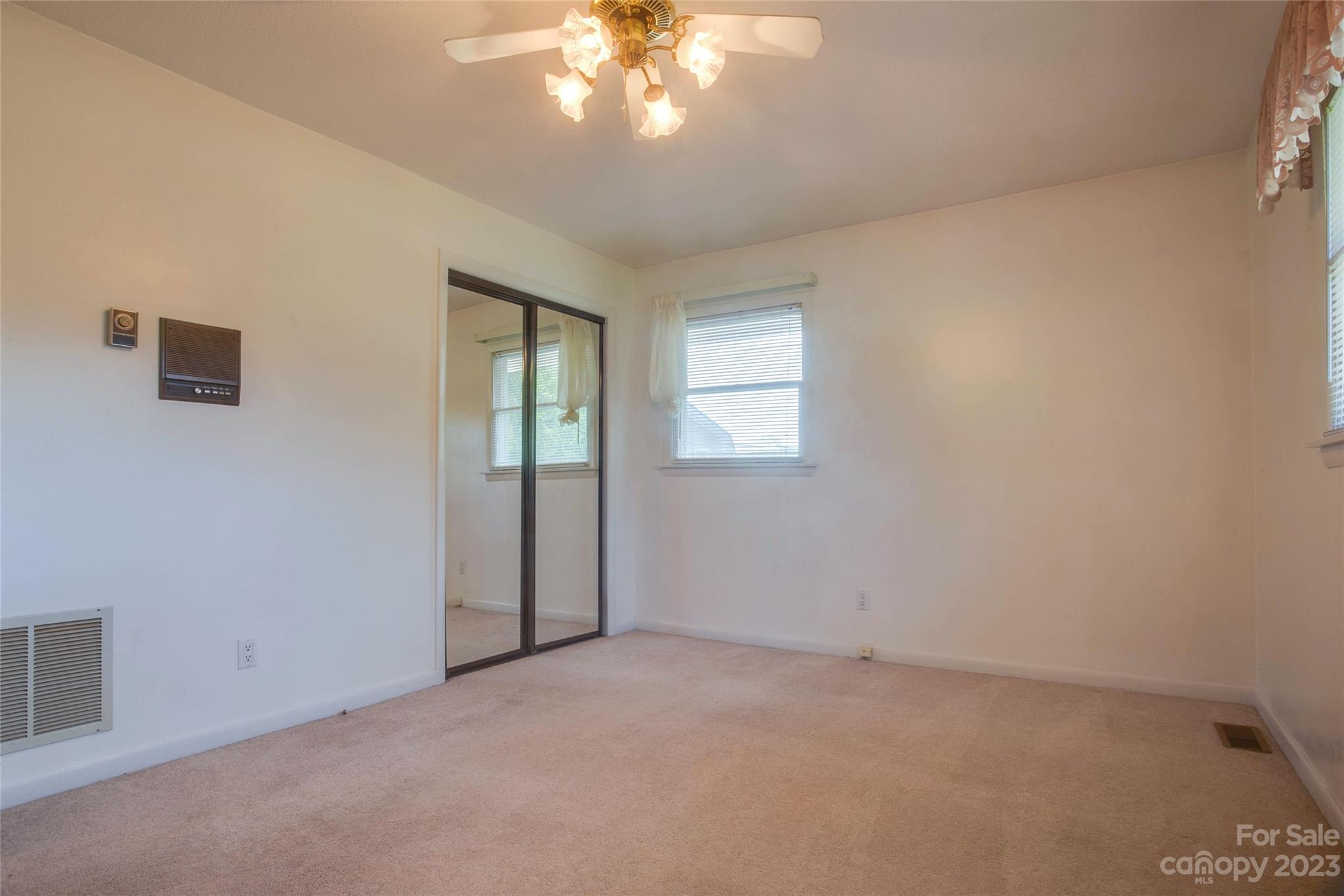75 Golddigger Drive Candler NC 28715