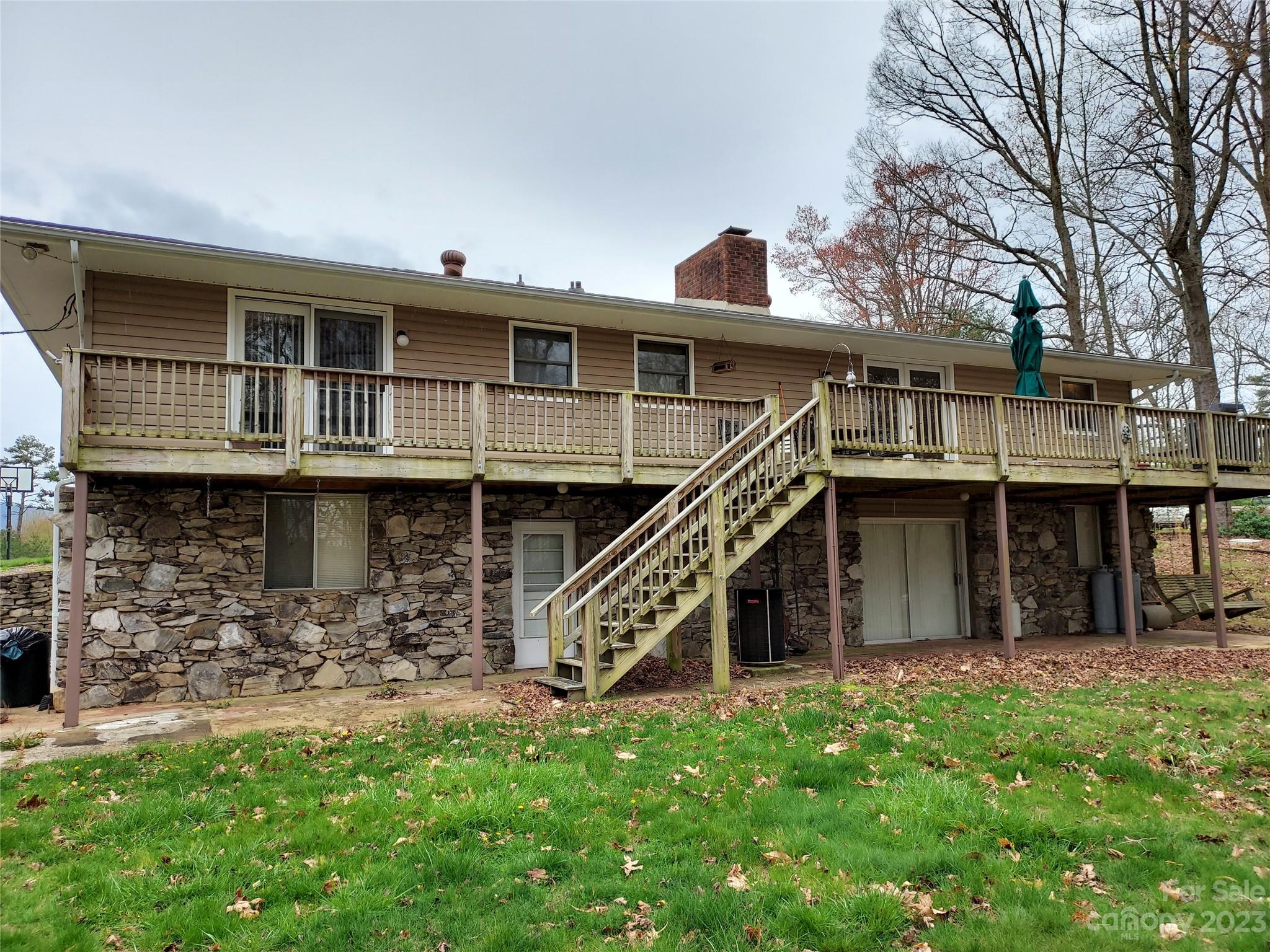 75 Golddigger Drive Candler NC 28715