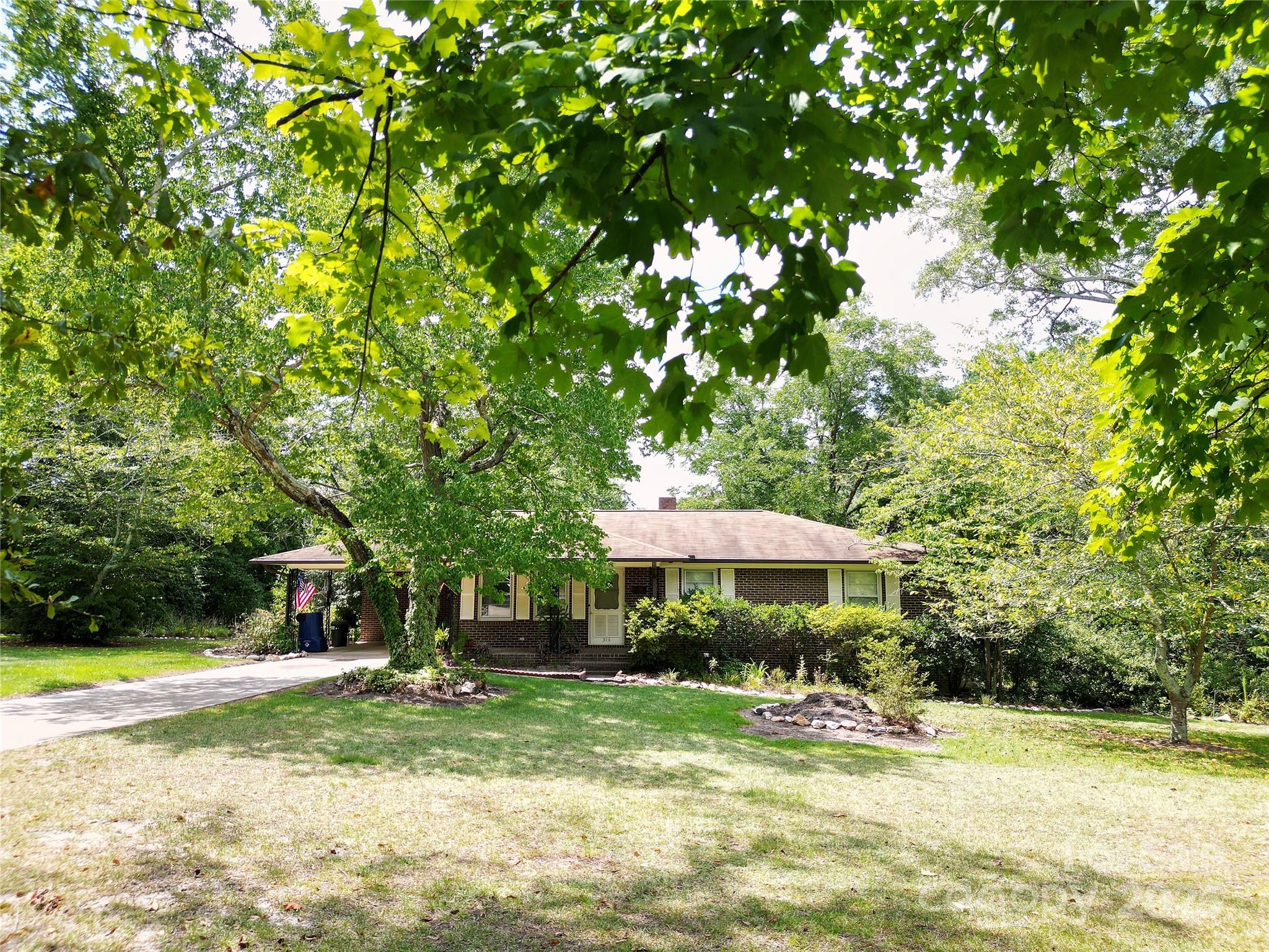 314 Moore Street Morven NC 28119