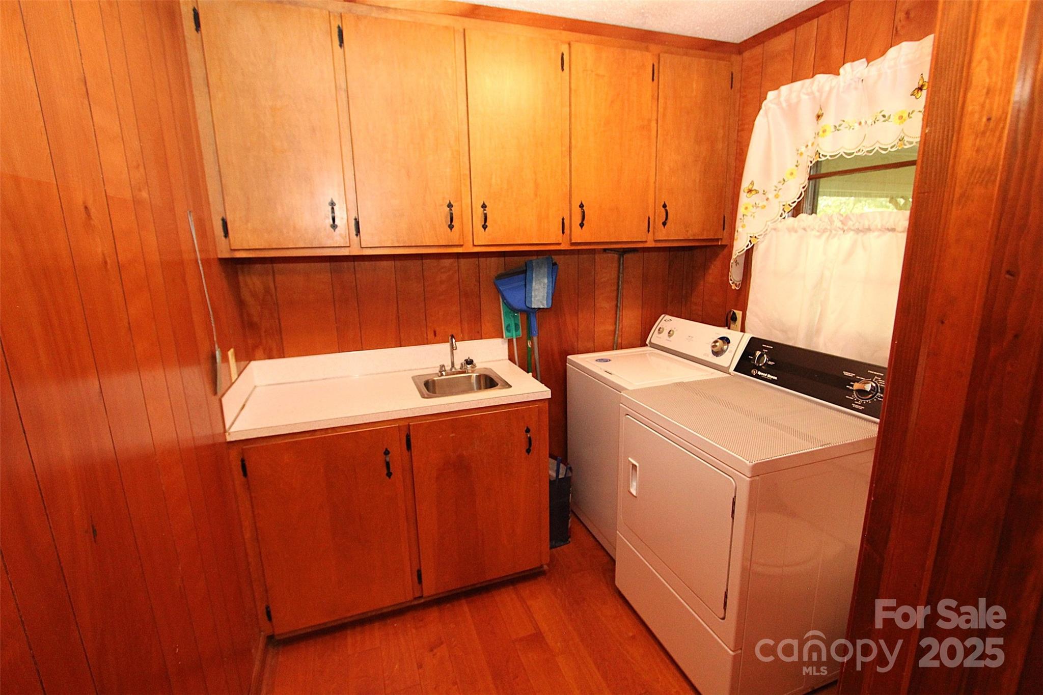314 Moore Street Morven NC 28119