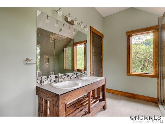 67 Bassett Road Asheville NC 28804