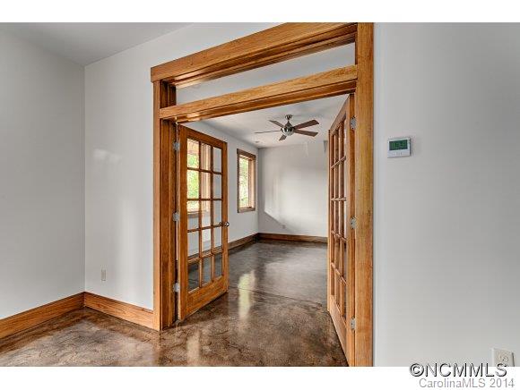 67 Bassett Road Asheville NC 28804
