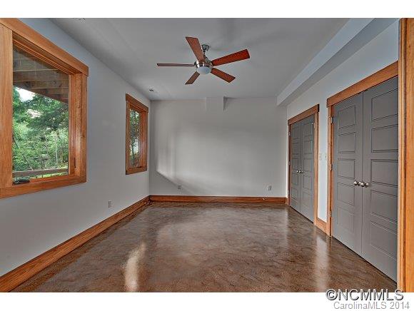 67 Bassett Road Asheville NC 28804