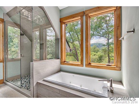 67 Bassett Road Asheville NC 28804