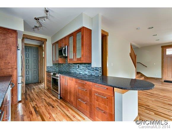 67 Bassett Road Asheville NC 28804