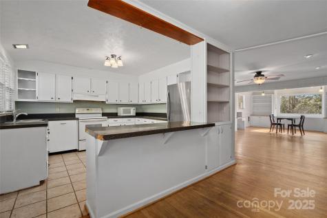 233 Rolling Drive Waynesville NC 28786
