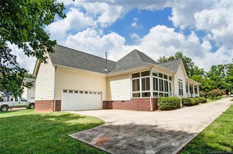 1043 Garibaldi Ridge Court Belmont NC 28012
