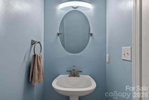 505 Kings Ridge Asheville NC 28804