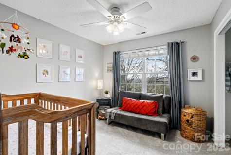 505 Kings Ridge Asheville NC 28804