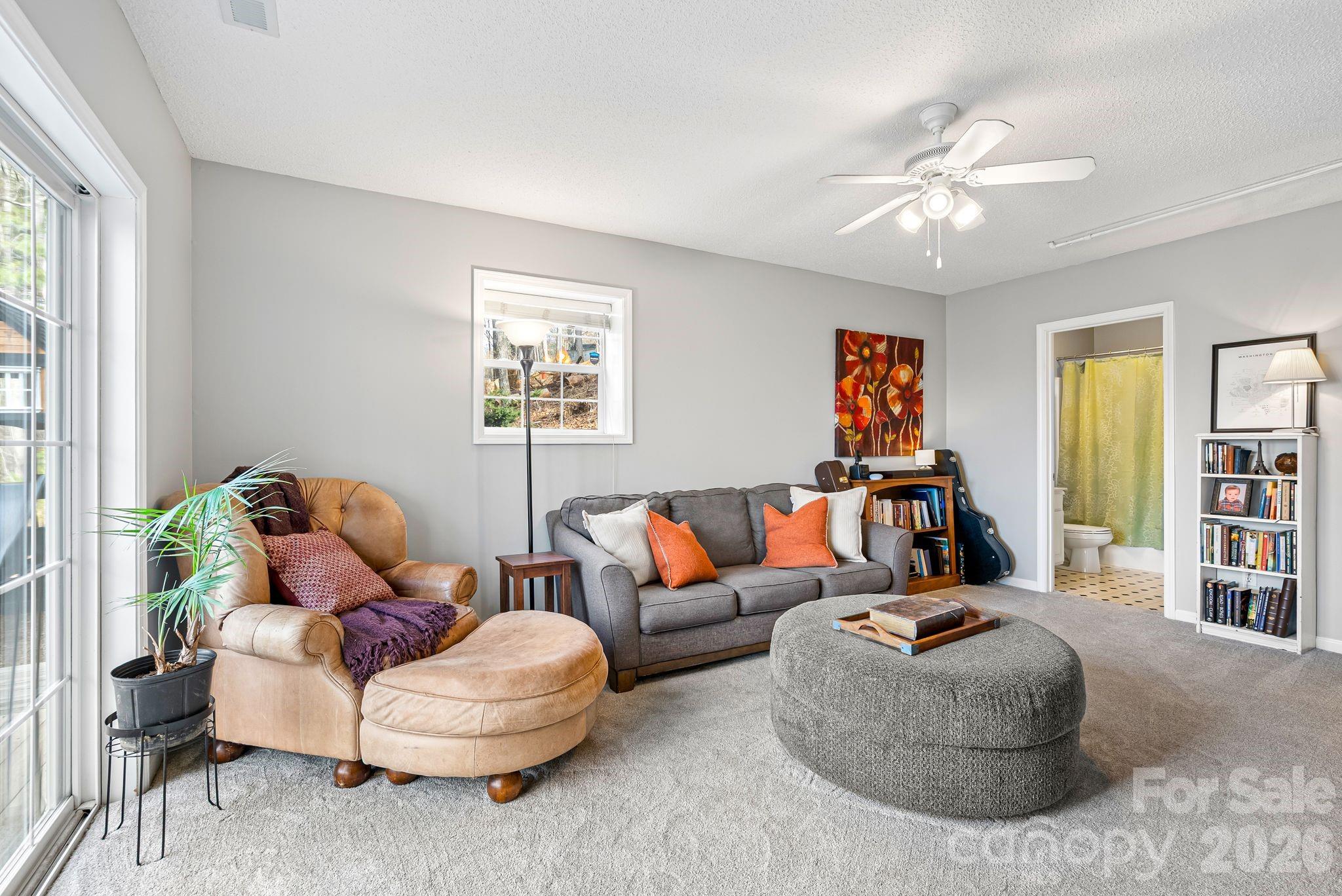 505 Kings Ridge Asheville NC 28804