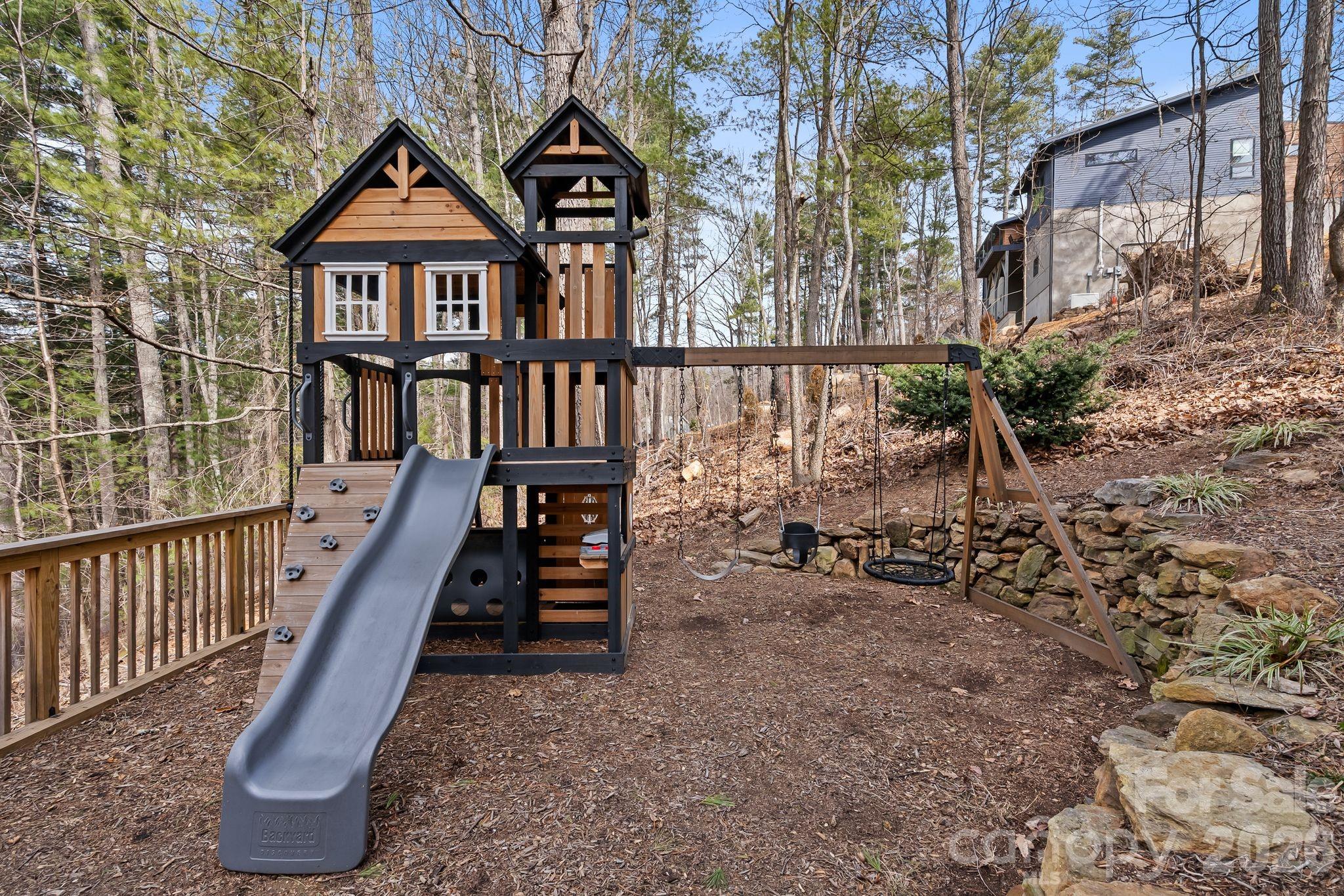 505 Kings Ridge Asheville NC 28804