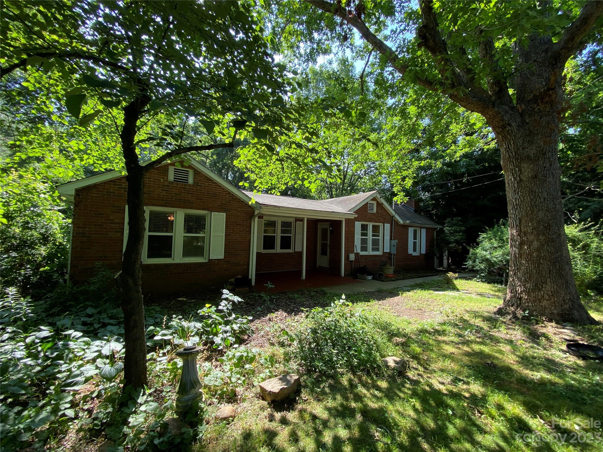 150 Gashes Creek Road Asheville NC 28805
