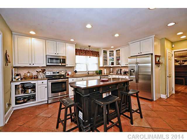 2632 Cloister Drive Charlotte NC 28211