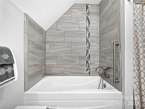 18 Tall Pines Trail Arden NC 28704