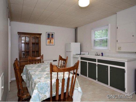 22 Leisure Mountain Road Asheville NC 28804
