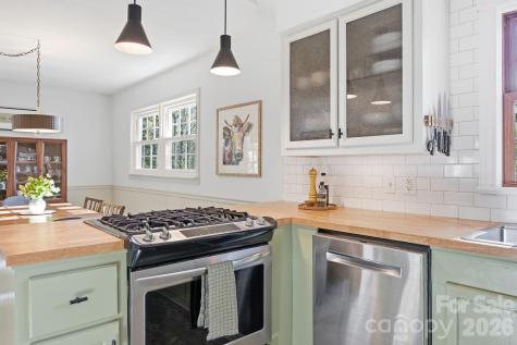 50 Hemlock Street Arden NC 28704