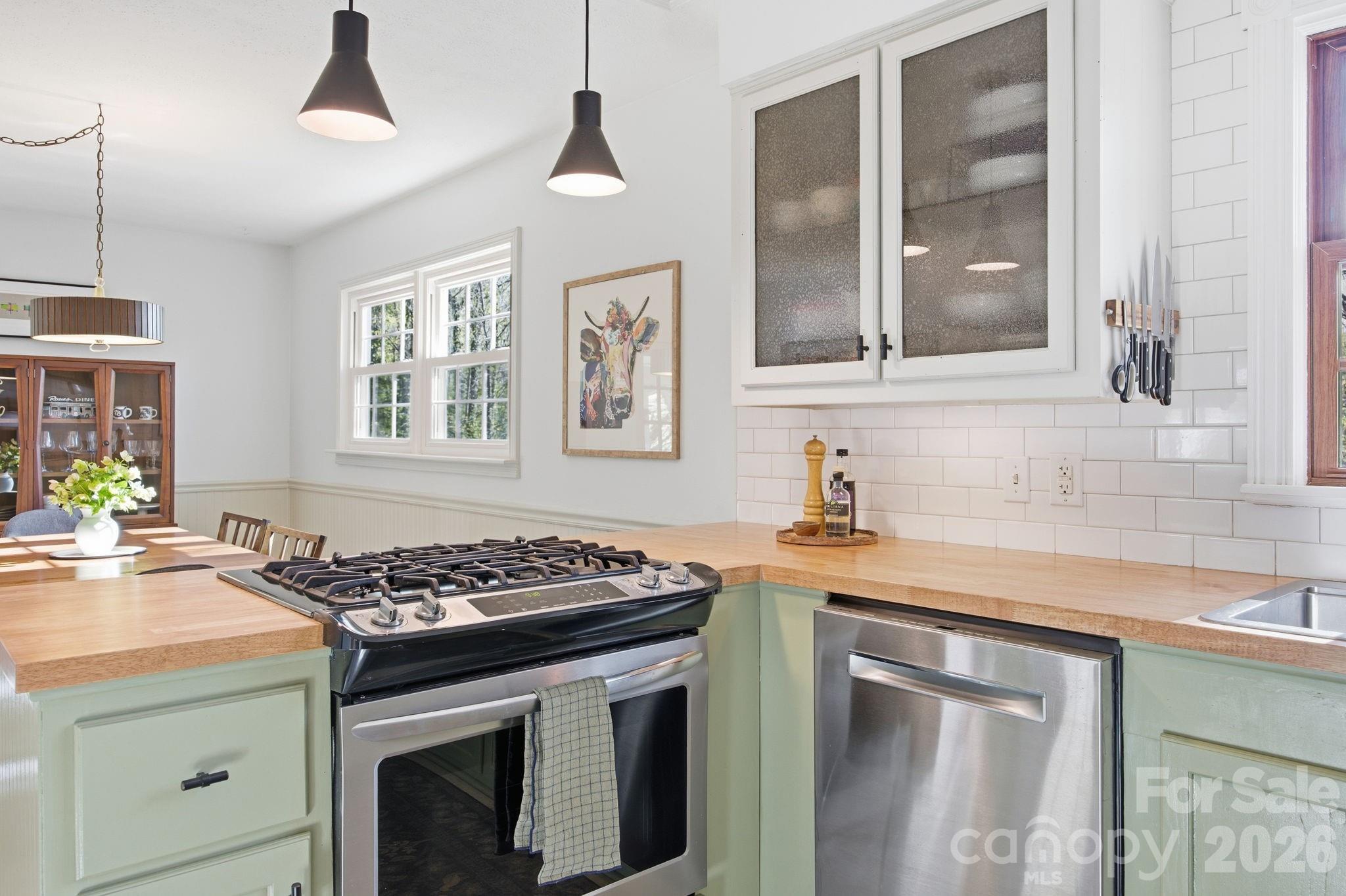 50 Hemlock Street Arden NC 28704