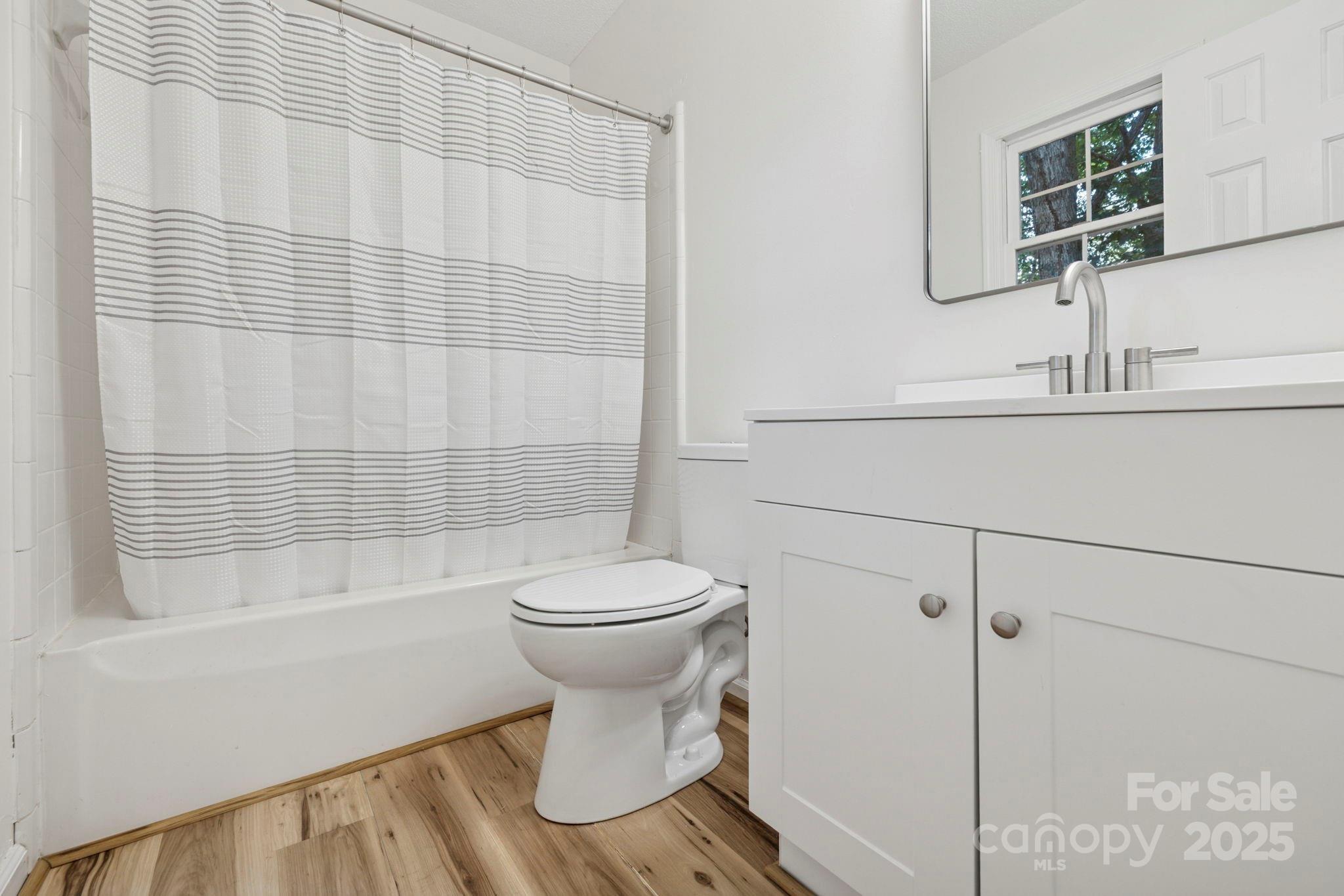 208 Southwood Court Fletcher NC 28732