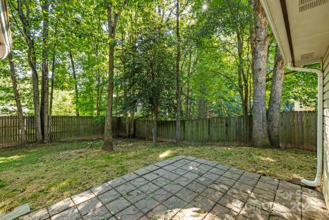 208 Southwood Court Fletcher NC 28732