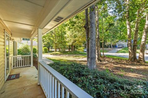 208 Southwood Court Fletcher NC 28732