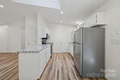 208 Southwood Court Fletcher NC 28732